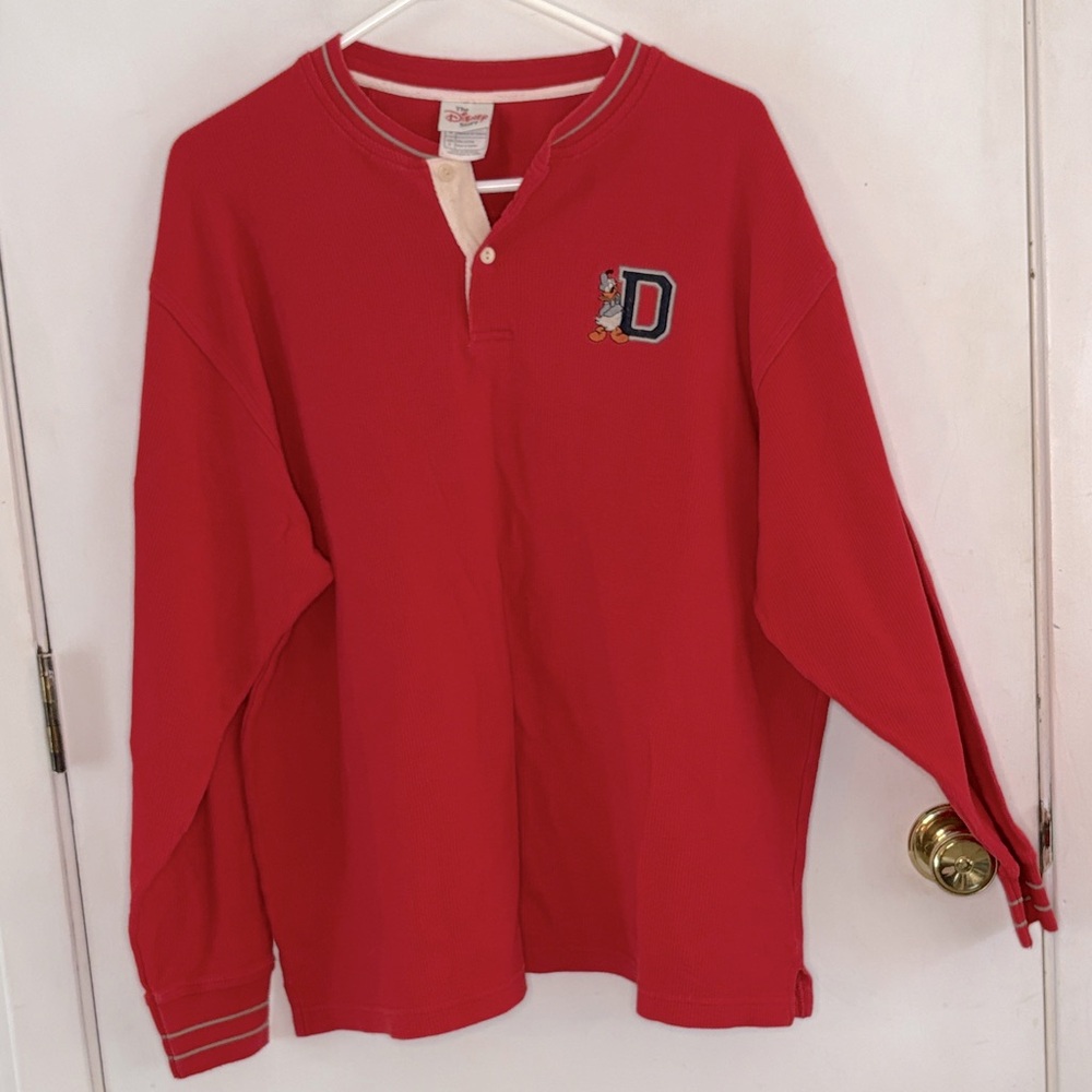 Vintage Disney Store Donald Duck red long sleeve textured Henley Size Large